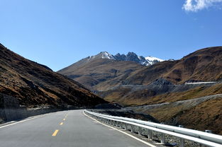 陪著老媽逛新疆 翻越獨(dú)庫(kù)公路，聆聽(tīng)聲屏障下的山河壯歌